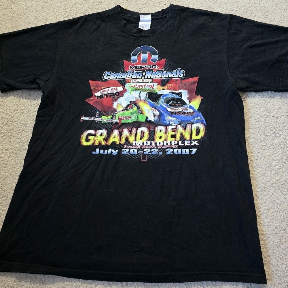 Vintage 2007 Mopar Canadian Nationals Grand Bend Motorplex Tee – Men’s Medium/La